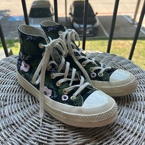 Women’s Floral High Top Converse 7.5